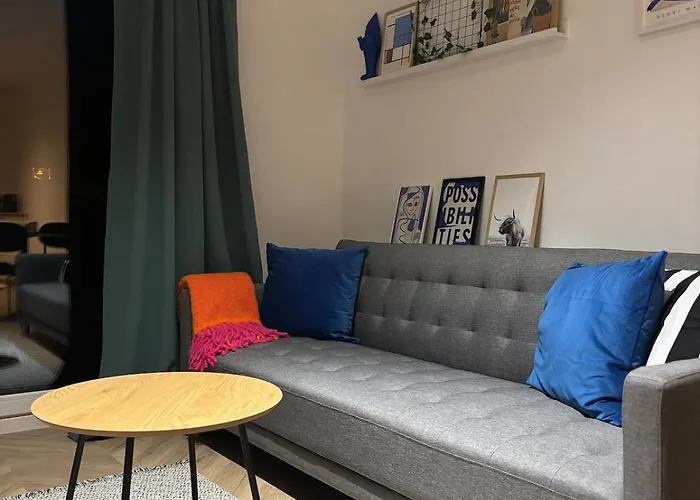 Apartament 22 *